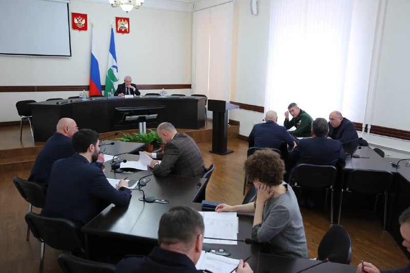 5 февраля 2026 года состоялось заседание Комиссии при Главе Кабардино-Балкарской Республики по координации оказания необходимой социальной поддержки и помощи участникам специальной военной операции, иным лицам и членам их семей