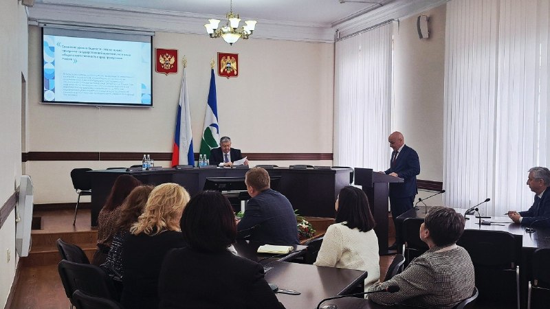 В Кабардино-Балкарии подвели итоги борьбы с бедностью и обсудили поддержку предпринимательства