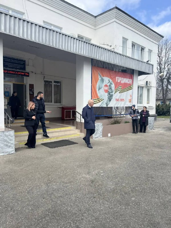 Тахир Тогузаев проинспектировал ход подготовки к реконструкции социального учреждения