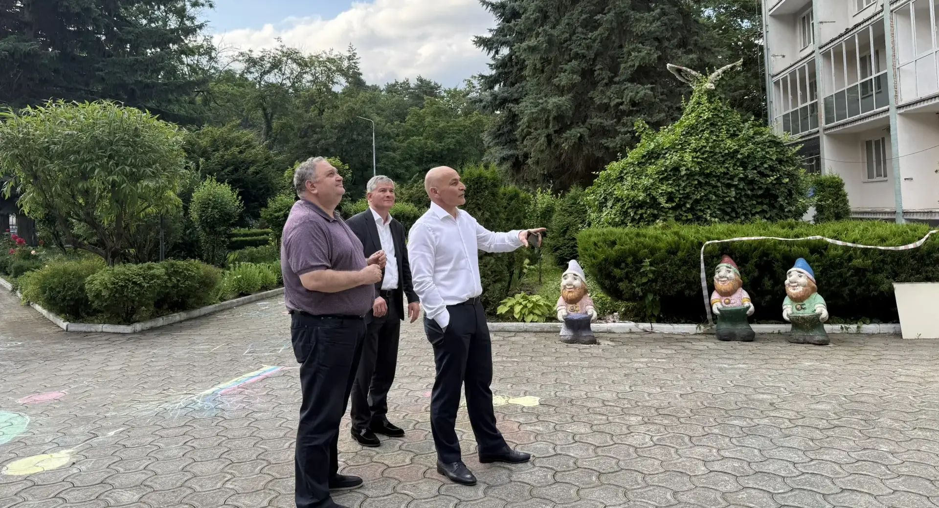 В Кабардино-Балкарии продолжается масштабная реконструкция центра «Радуга»
