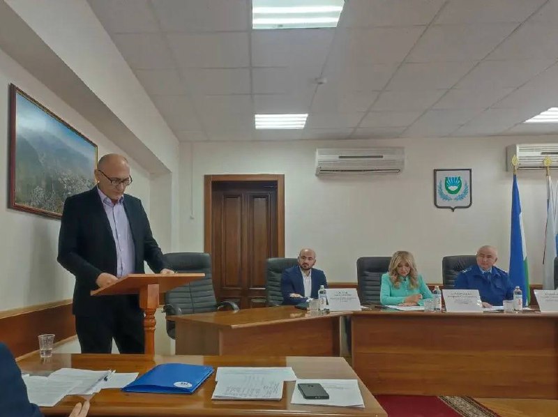 В Нальчике прошло расширенное заседание муниципальной комиссии по делам несовершеннолетних