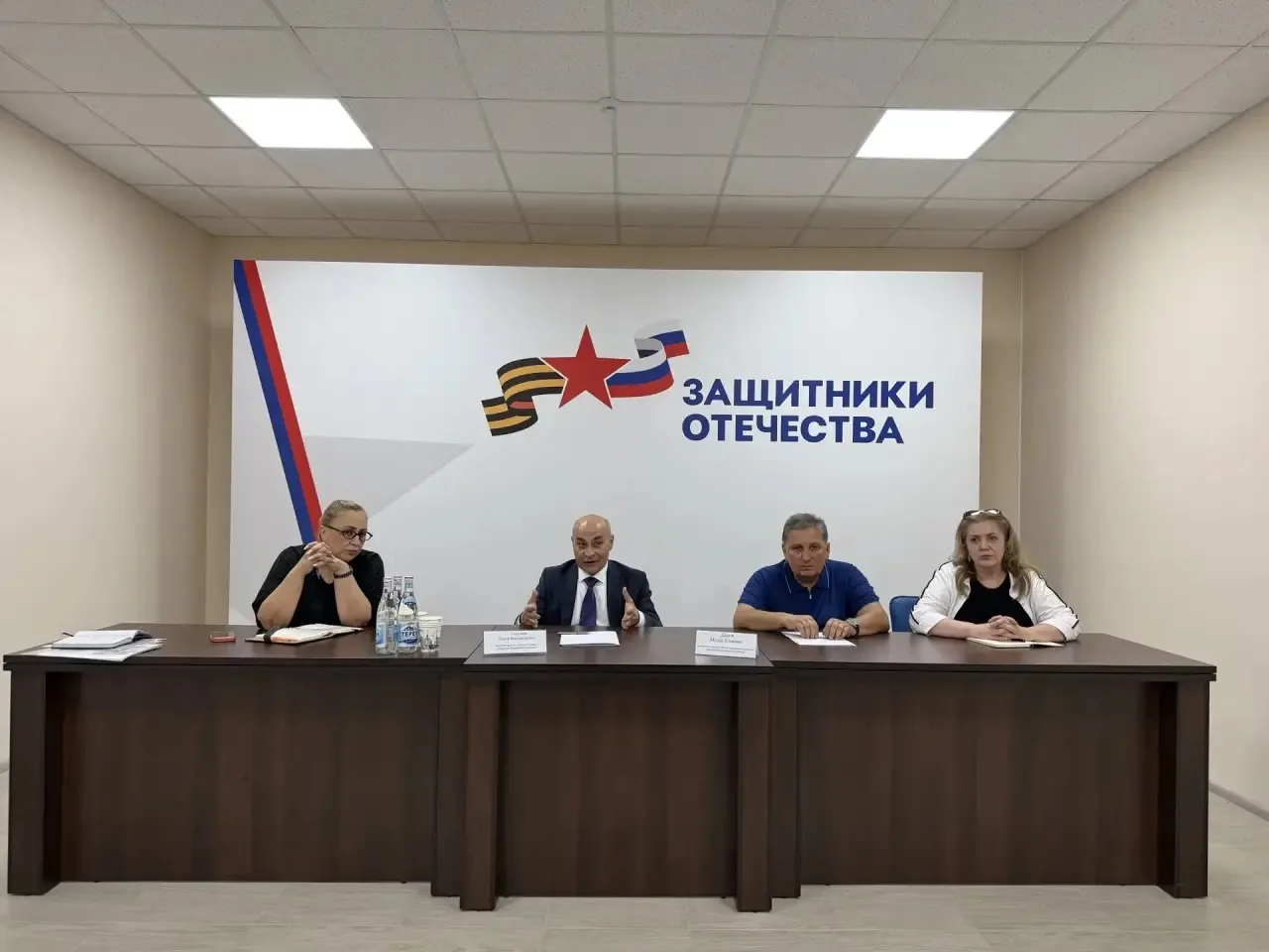Прием граждан по оказанию необходимой социальной поддержки и помощи участникам СВО и членам их семей